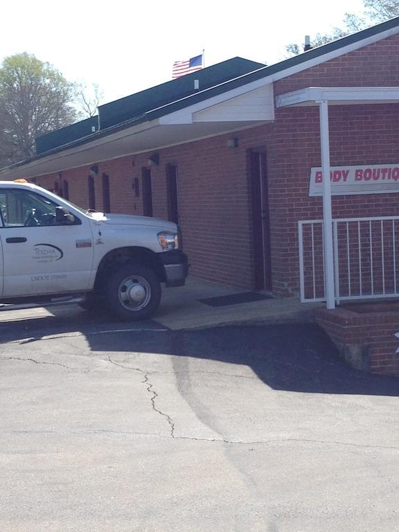 David Crockett Motel Lawrenceburg ภายนอก รูปภาพ